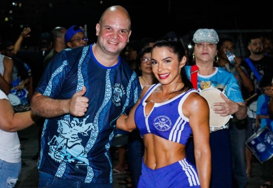 Monique Rizzeto realiza sonho e estreia como Rainha de Bateria no Carnaval